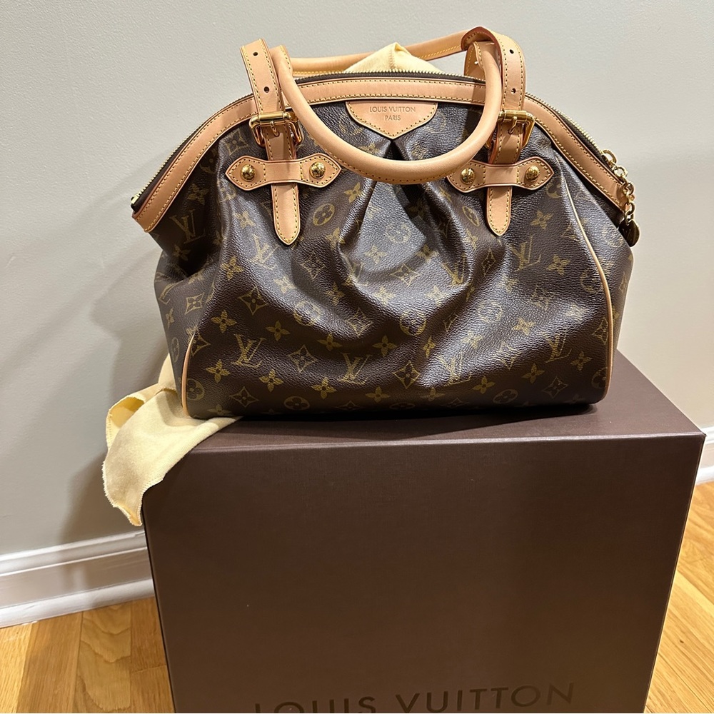 Louis Vuitton Tivoli GM bag